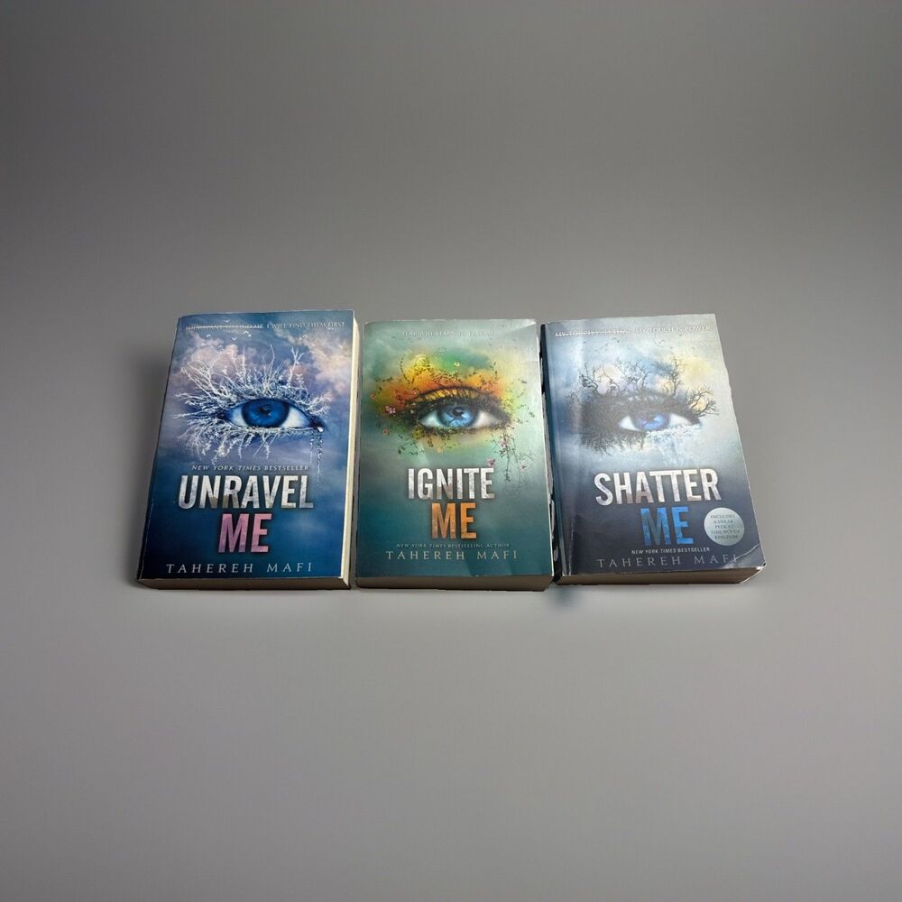 Shatter Me Series Lot 3 Books by Tahereh Mafi - Unravel Ignite Restore Me - TPB